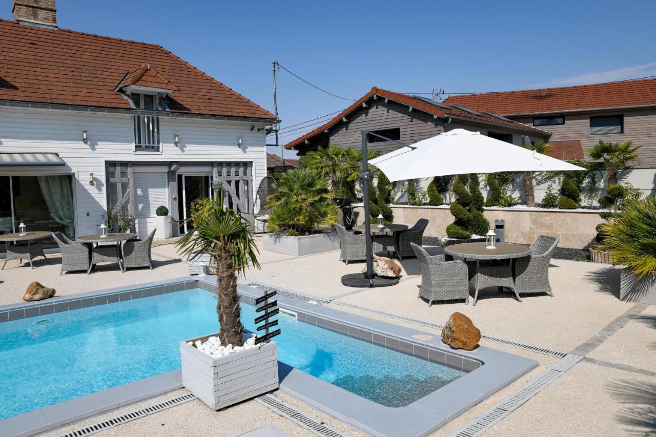 Villa De La Croix - Maison D'Hotes A 4 Minutes De L'A26 Avec Parking Villechétif エクステリア 写真