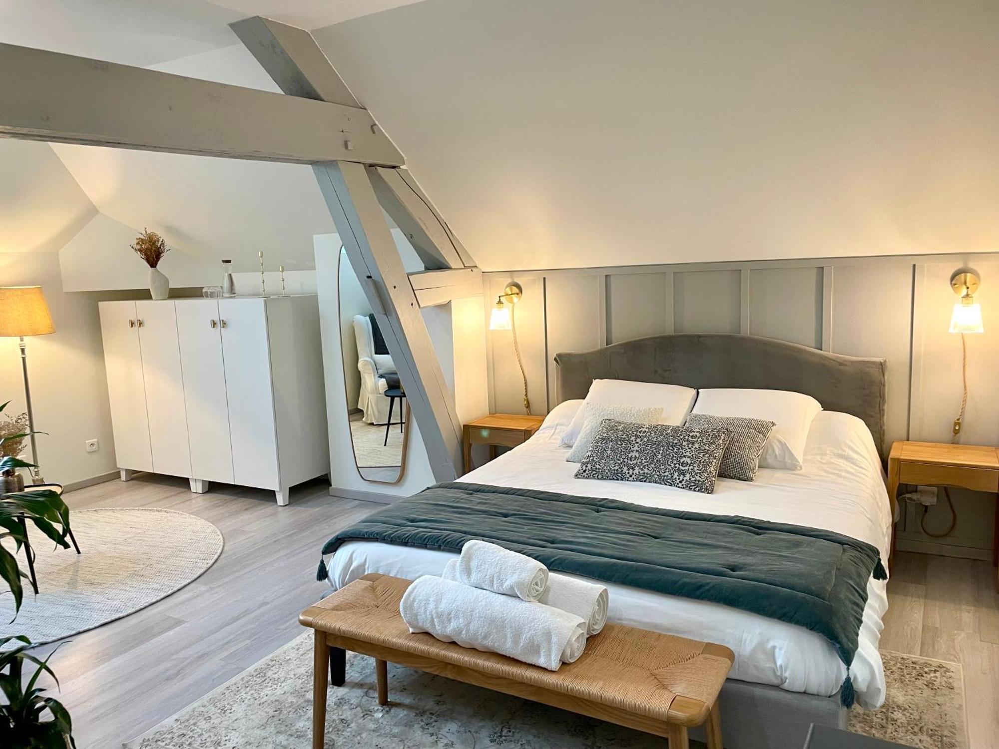 Villa De La Croix - Maison D'Hotes A 4 Minutes De L'A26 Avec Parking Villechétif エクステリア 写真